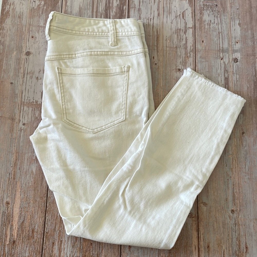 Free People Off white skinny jeans
